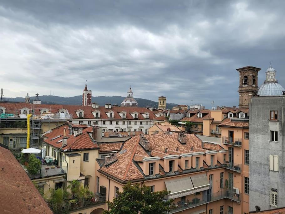 Апартаменты Mansarda Di Charme Con Vista Турин Экстерьер фото